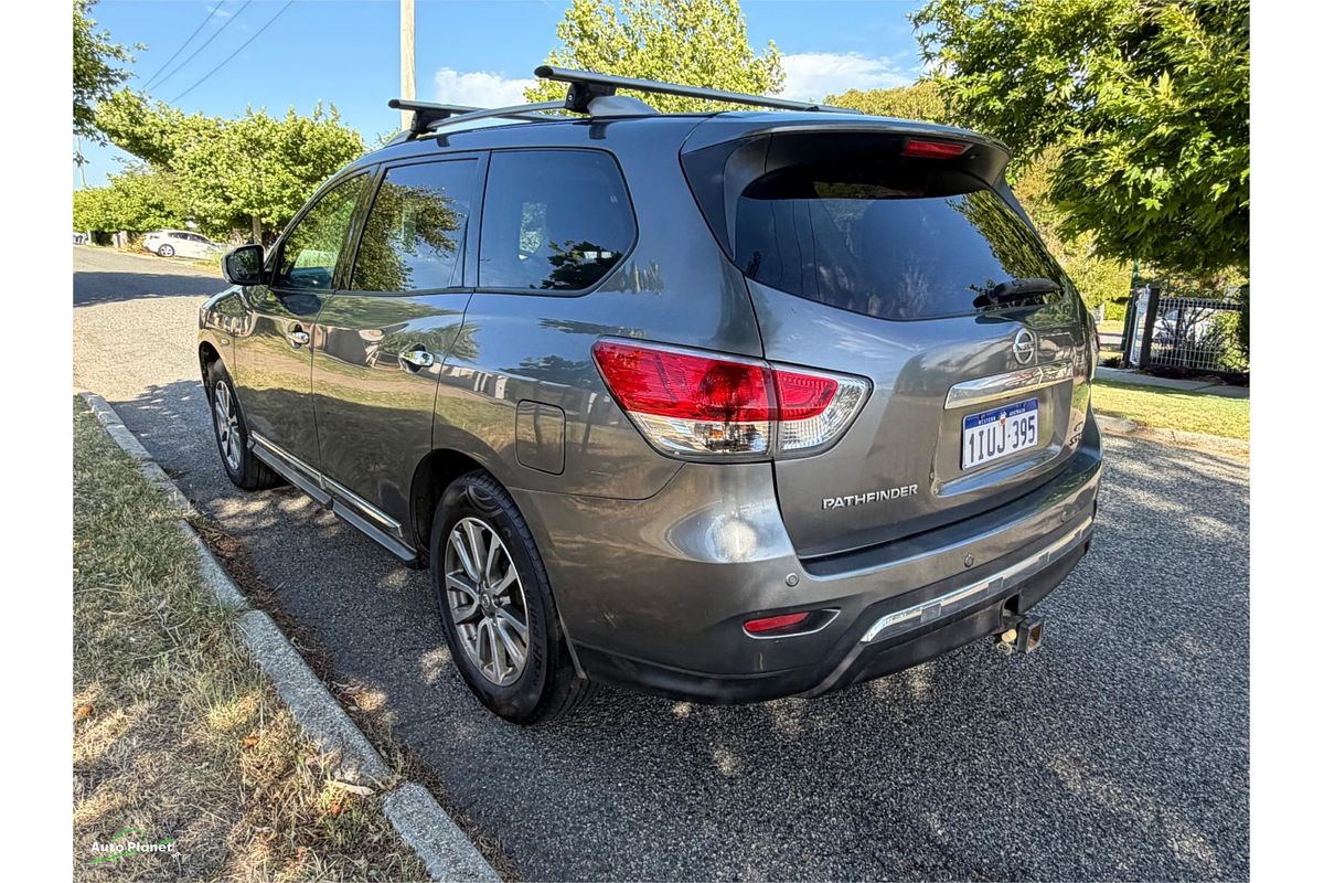 2016 Nissan Pathfinder ST-L NO OPTION PACK R52
