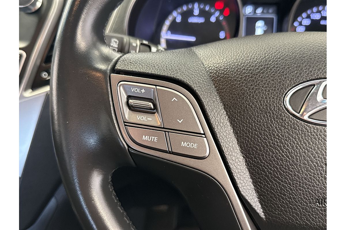 2017 Hyundai Santa Fe Active DM3 Series II