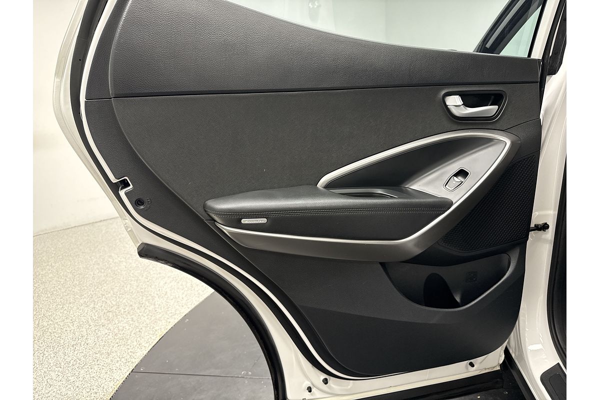 2017 Hyundai Santa Fe Active DM3 Series II