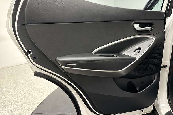 2017 Hyundai Santa Fe Active DM3 Series II