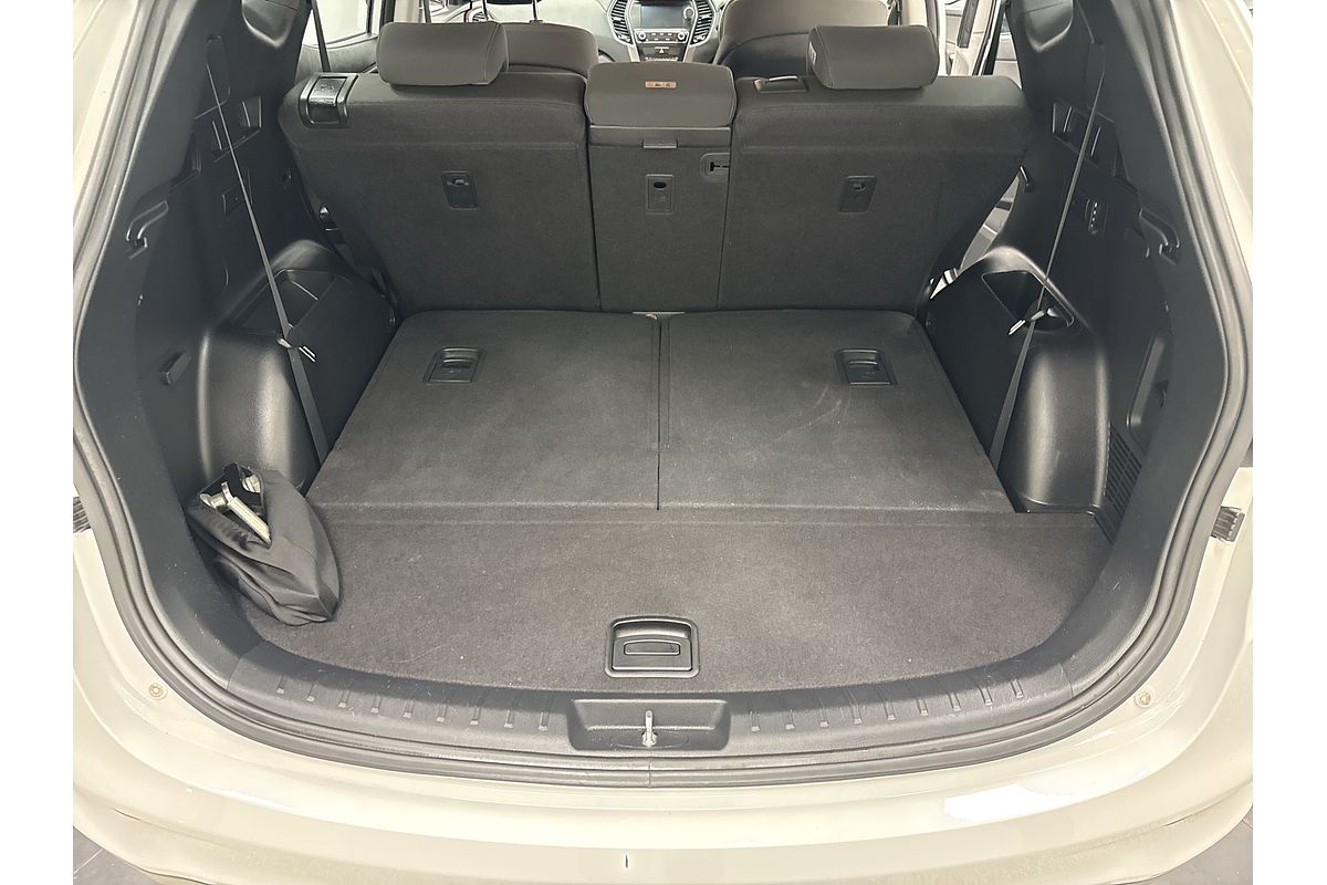 2017 Hyundai Santa Fe Active DM3 Series II