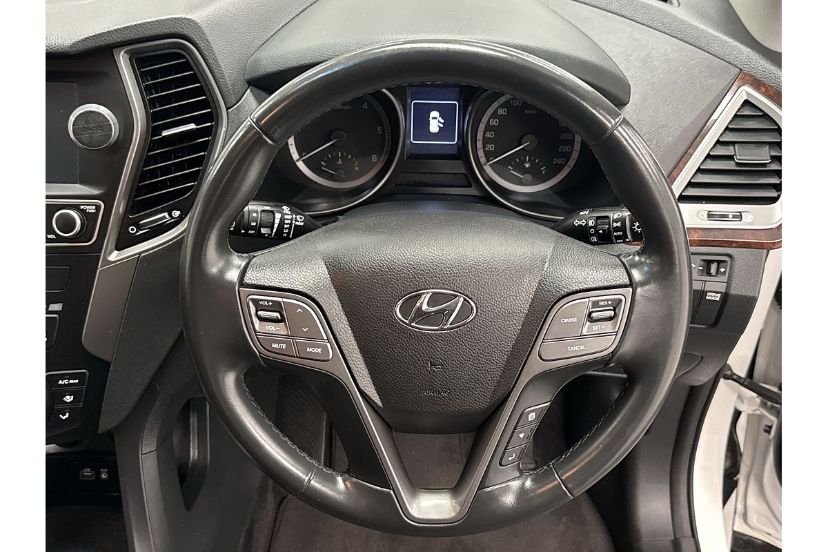 2017 Hyundai Santa Fe Active DM3 Series II