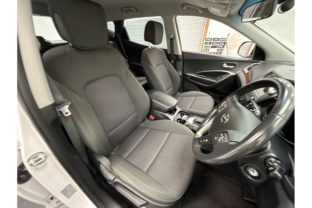 2017 Hyundai Santa Fe Active DM3 Series II