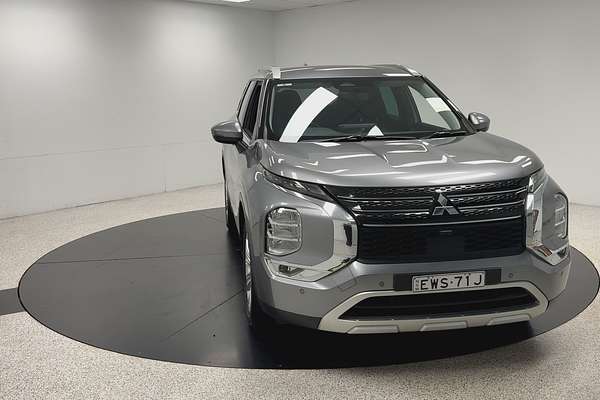 2022 Mitsubishi Outlander LS ZM