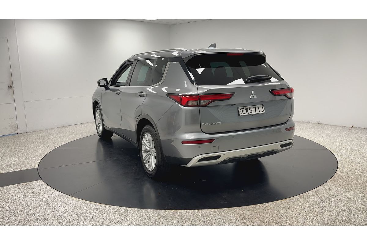 2022 Mitsubishi Outlander LS ZM