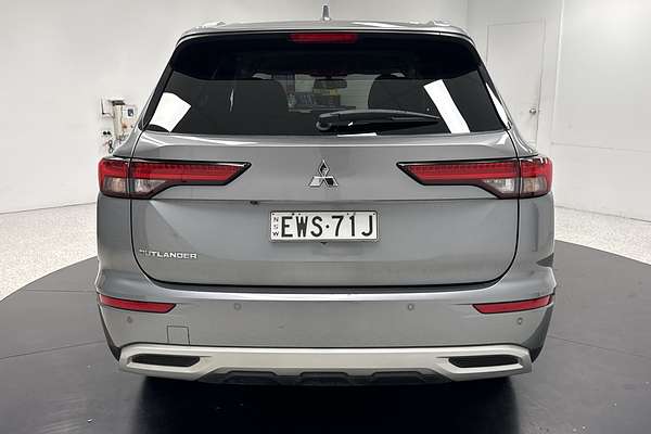 2022 Mitsubishi Outlander LS ZM