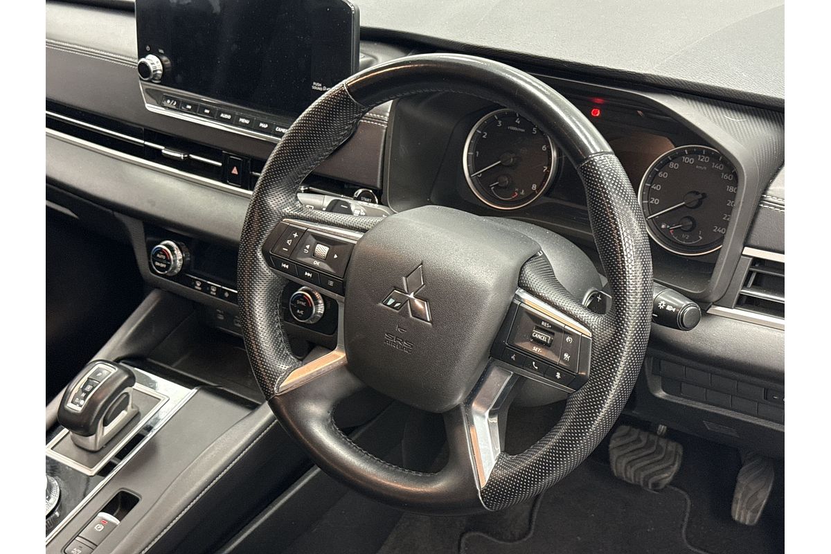 2022 Mitsubishi Outlander LS ZM