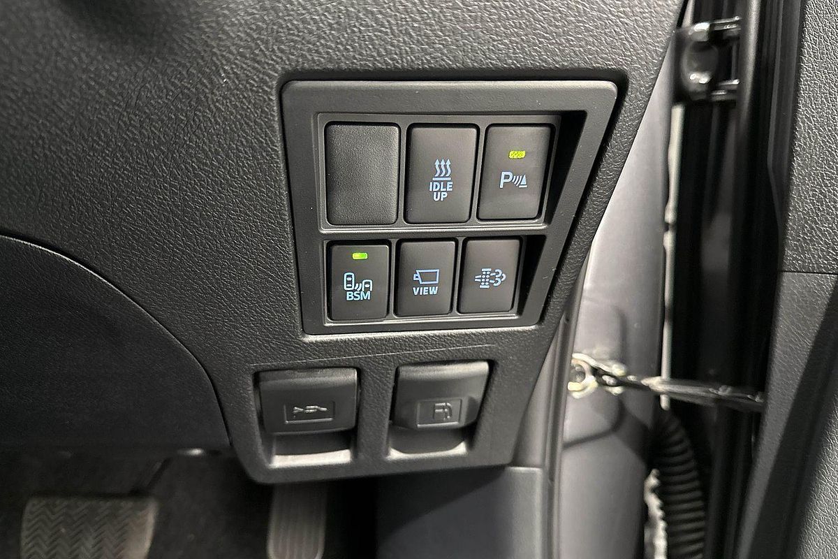 2024 Toyota Hilux Rogue 48V GUN126R 4X4