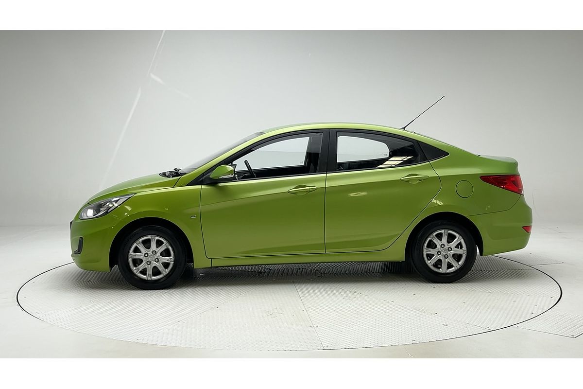 2012 Hyundai Accent Active RB