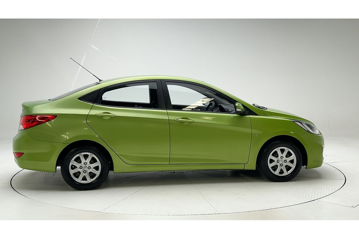 2012 Hyundai Accent Active RB