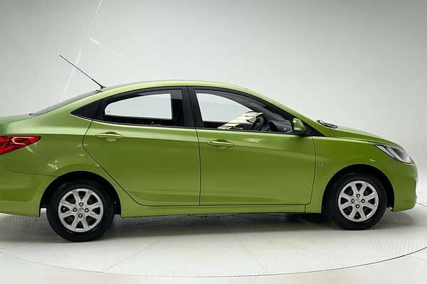 2012 Hyundai Accent Active RB
