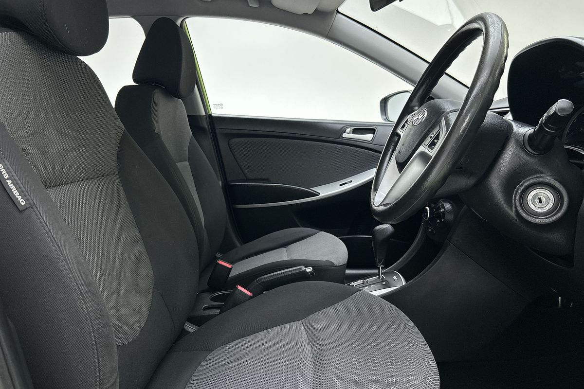 2012 Hyundai Accent Active RB