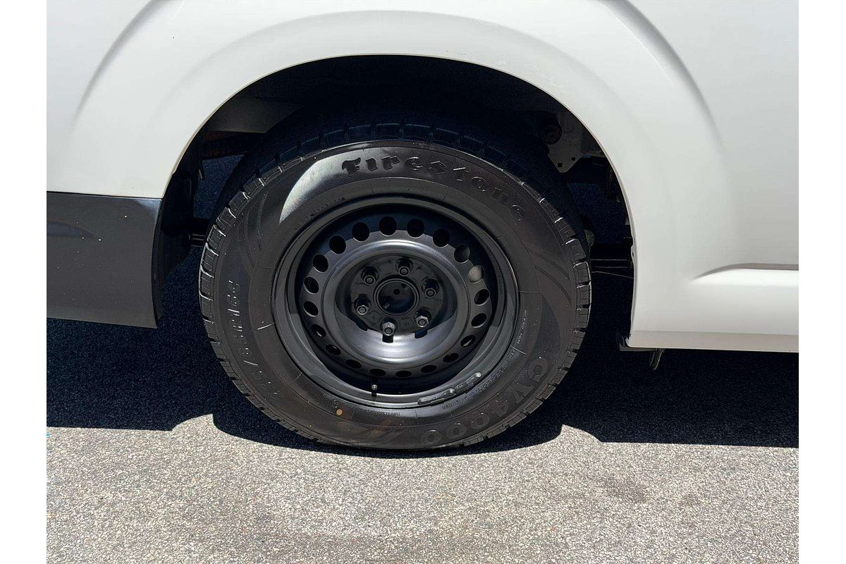 2020 Toyota Hiace Commuter GDH322R ELWB High Roof