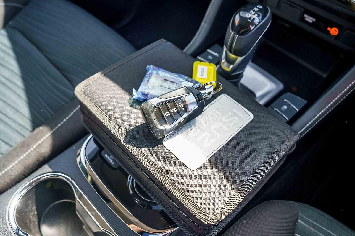 2023 Isuzu MU-X LS-U