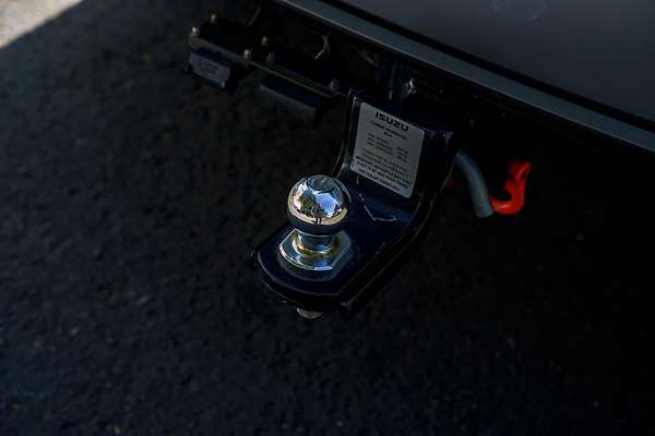 2023 Isuzu MU-X LS-U