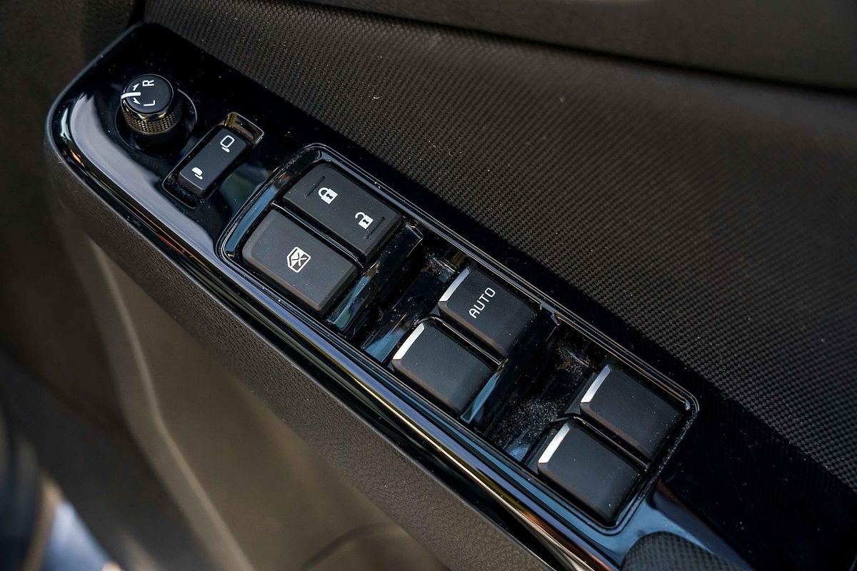 2023 Isuzu MU-X LS-U