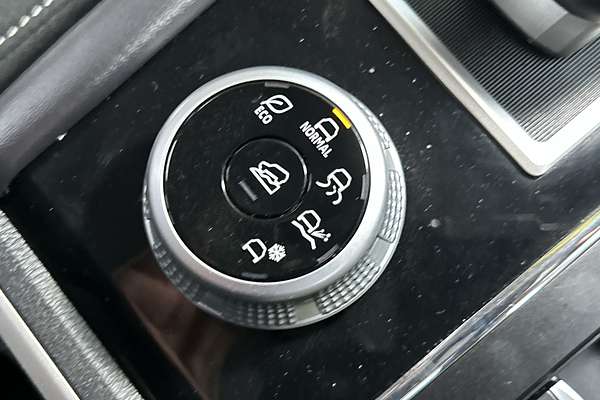 2024 Mitsubishi Outlander LS ZM