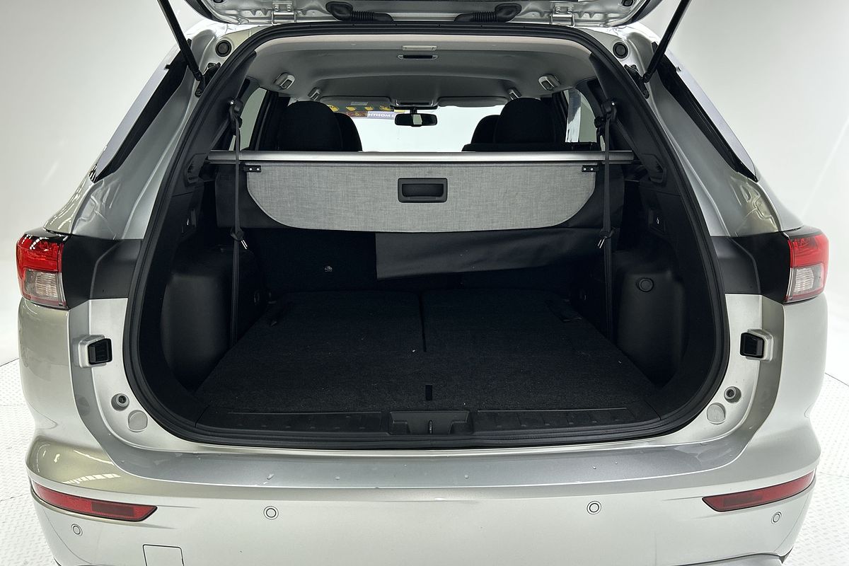 2024 Mitsubishi Outlander LS ZM