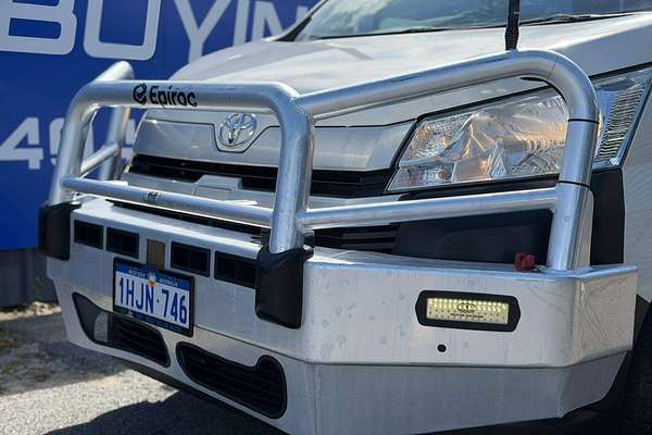 2020 Toyota Hiace Commuter GDH322R ELWB High Roof