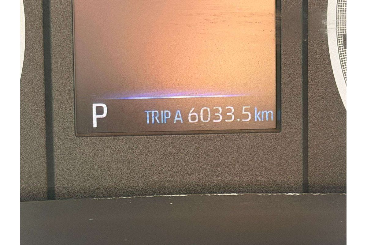 2020 Toyota Hiace Commuter GDH322R ELWB High Roof