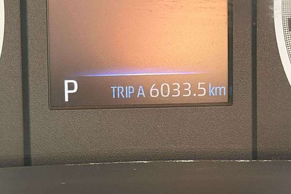 2020 Toyota Hiace Commuter GDH322R ELWB High Roof