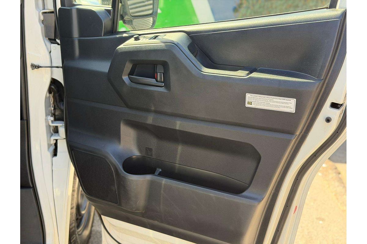 2020 Toyota Hiace Commuter GDH322R ELWB High Roof