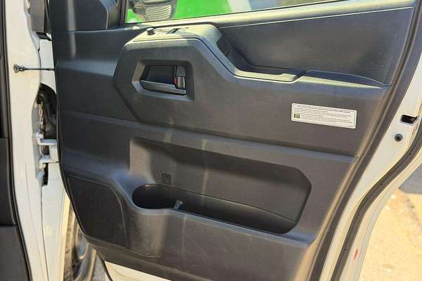 2020 Toyota Hiace Commuter GDH322R ELWB High Roof