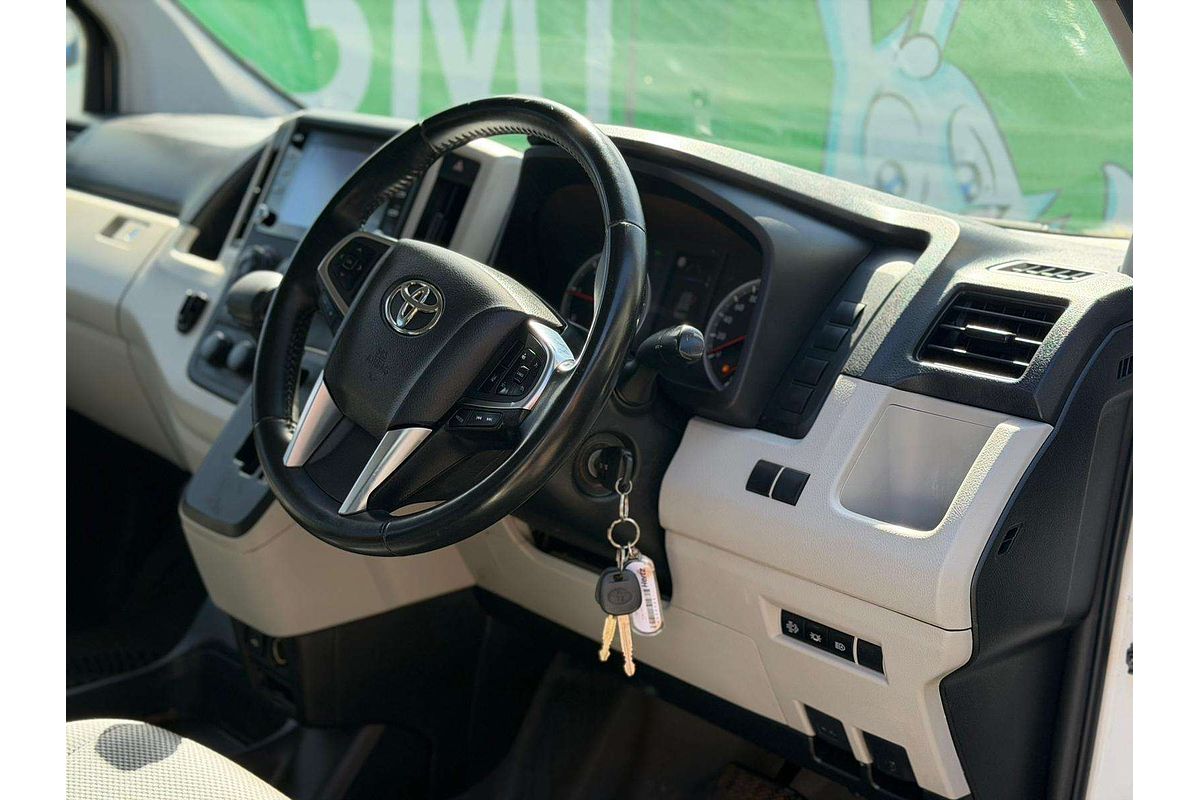 2020 Toyota Hiace Commuter GDH322R ELWB High Roof