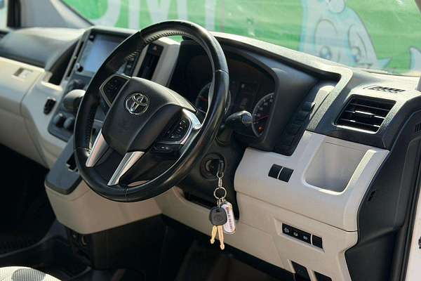 2020 Toyota Hiace Commuter GDH322R ELWB High Roof