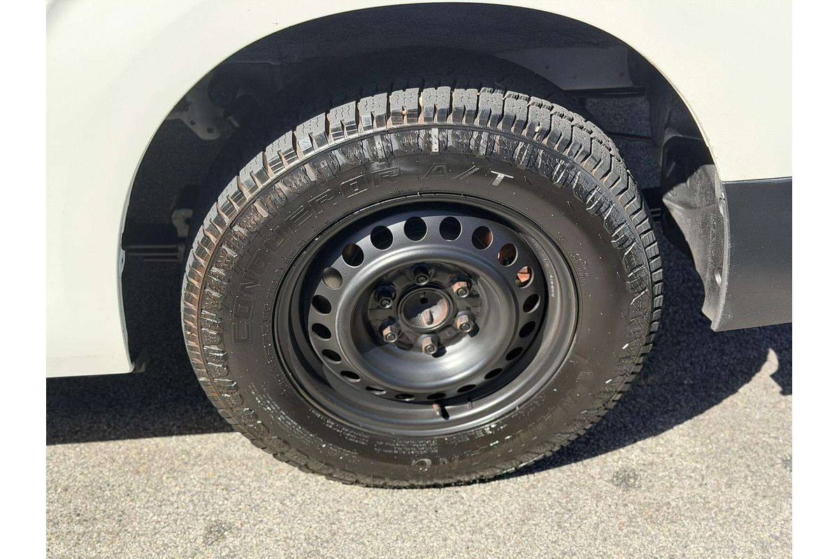 2020 Toyota Hiace Commuter GDH322R ELWB High Roof