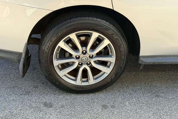 2013 Nissan Pathfinder ST R52