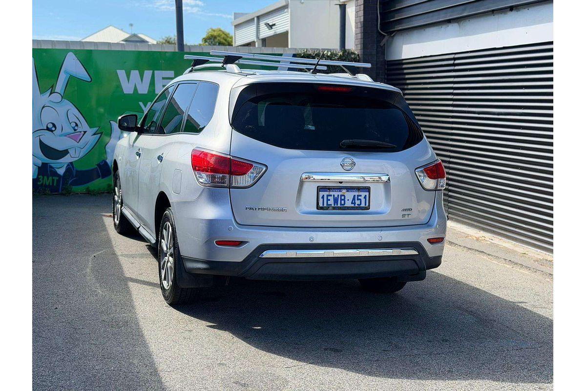 2013 Nissan Pathfinder ST R52