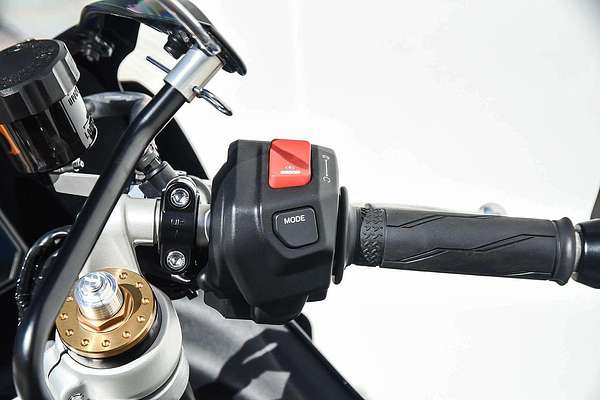 2024 Yamaha XSR 900 GP