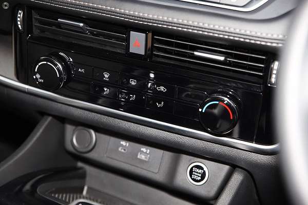 2025 Nissan X-TRAIL ST T33