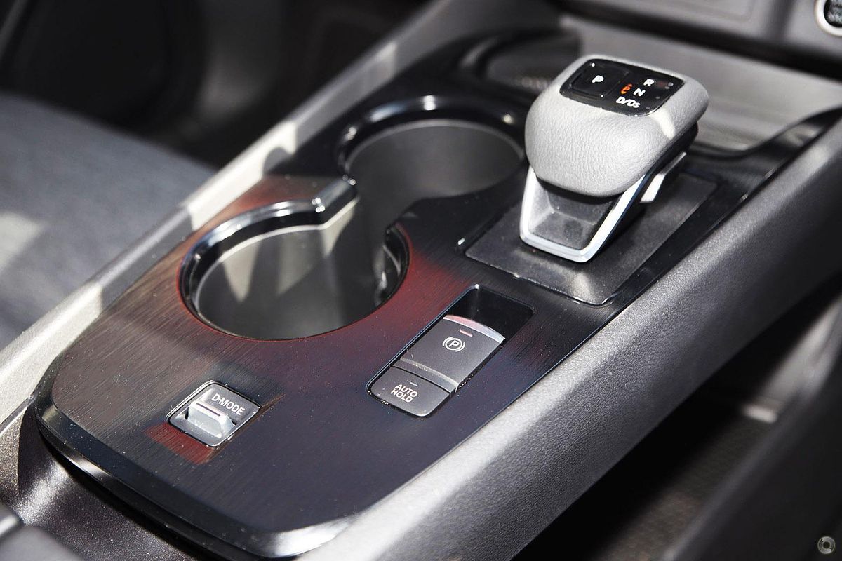 2025 Nissan X-TRAIL ST T33