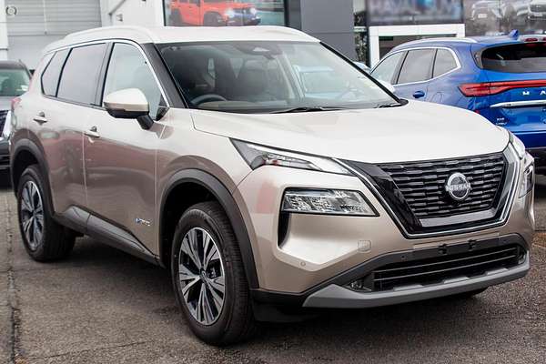 2025 Nissan X-TRAIL ST-L e-POWER T33