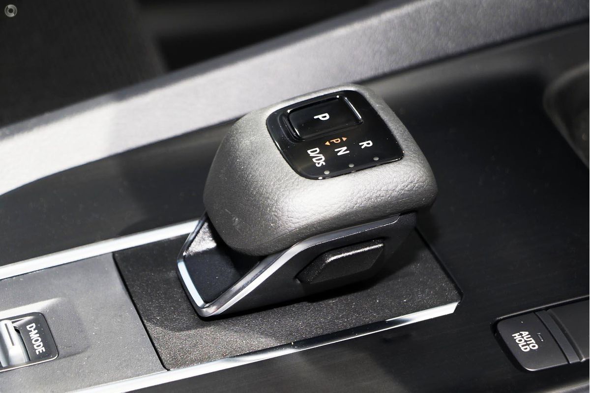 2025 Nissan QASHQAI ST-L J12