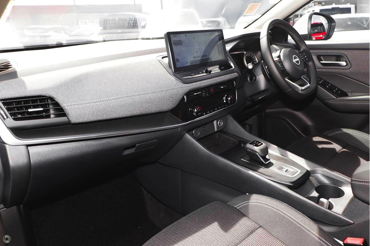 2025 Nissan QASHQAI ST-L J12