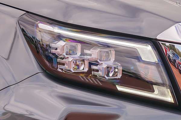 2025 Nissan Navara ST-X D23 4X4