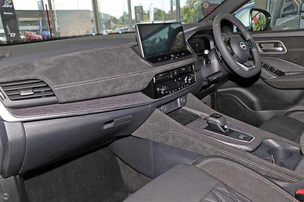 2025 Nissan QASHQAI Ti-L J12