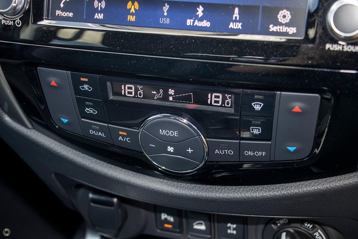 2025 Nissan Navara ST-X D23 4X4