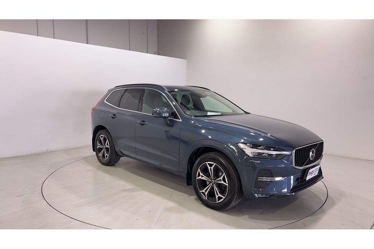 2021 Volvo XC60 B5 Momentum