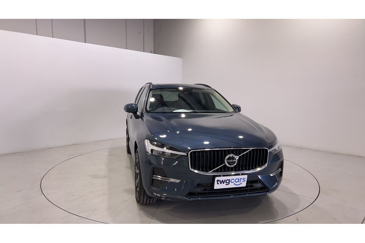 2021 Volvo XC60 B5 Momentum