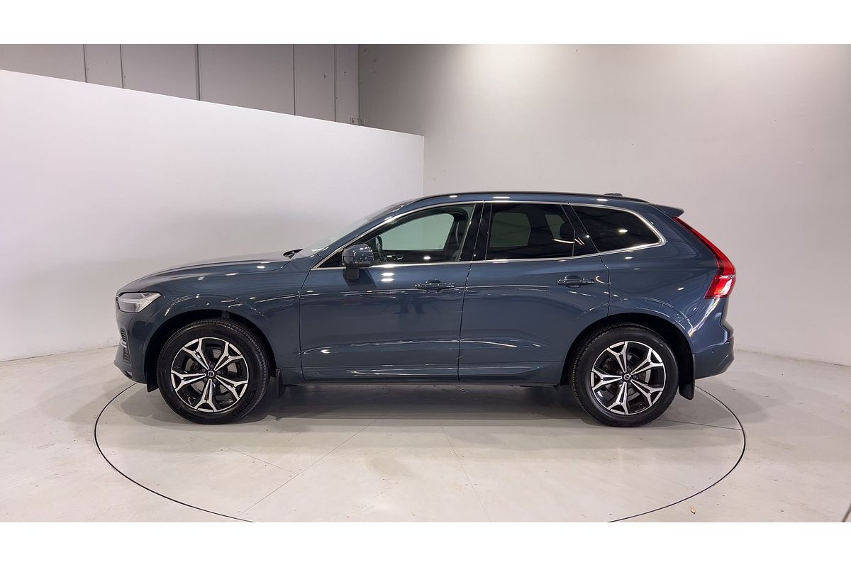 2021 Volvo XC60 B5 Momentum