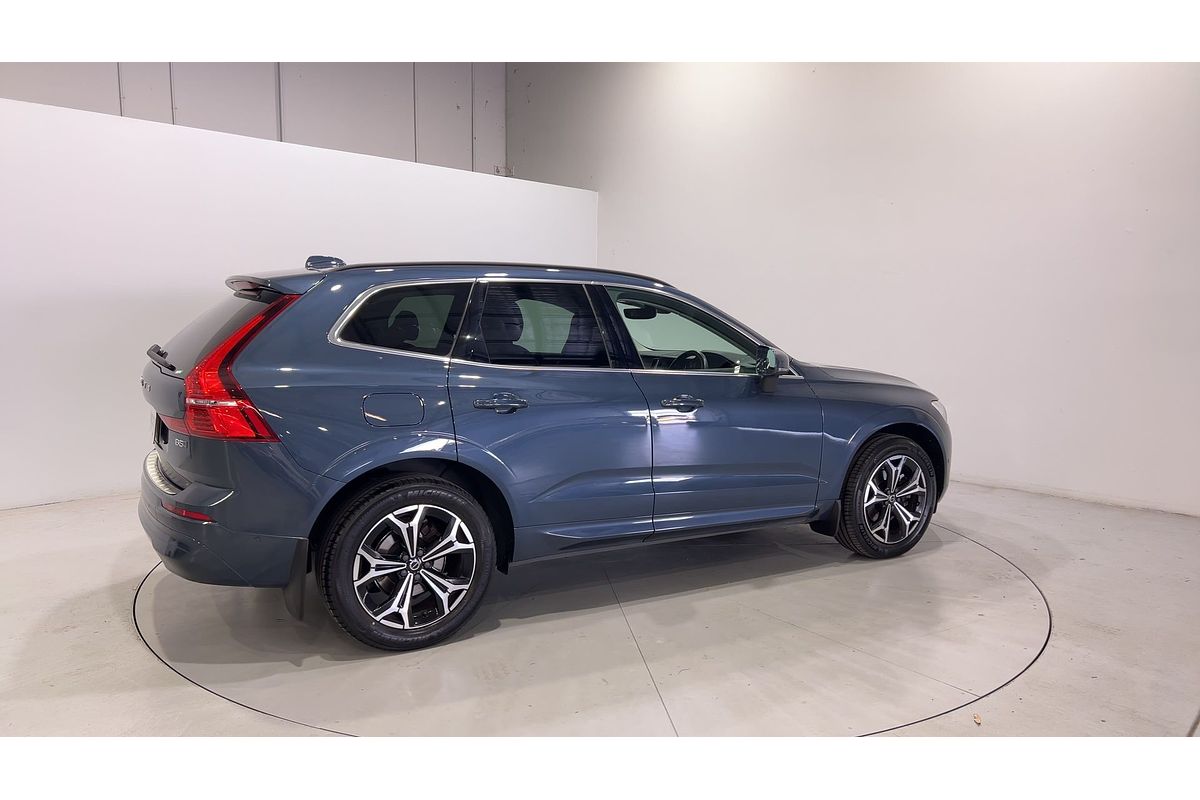2021 Volvo XC60 B5 Momentum