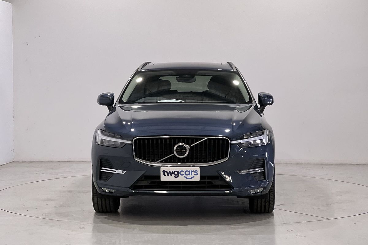 2021 Volvo XC60 B5 Momentum