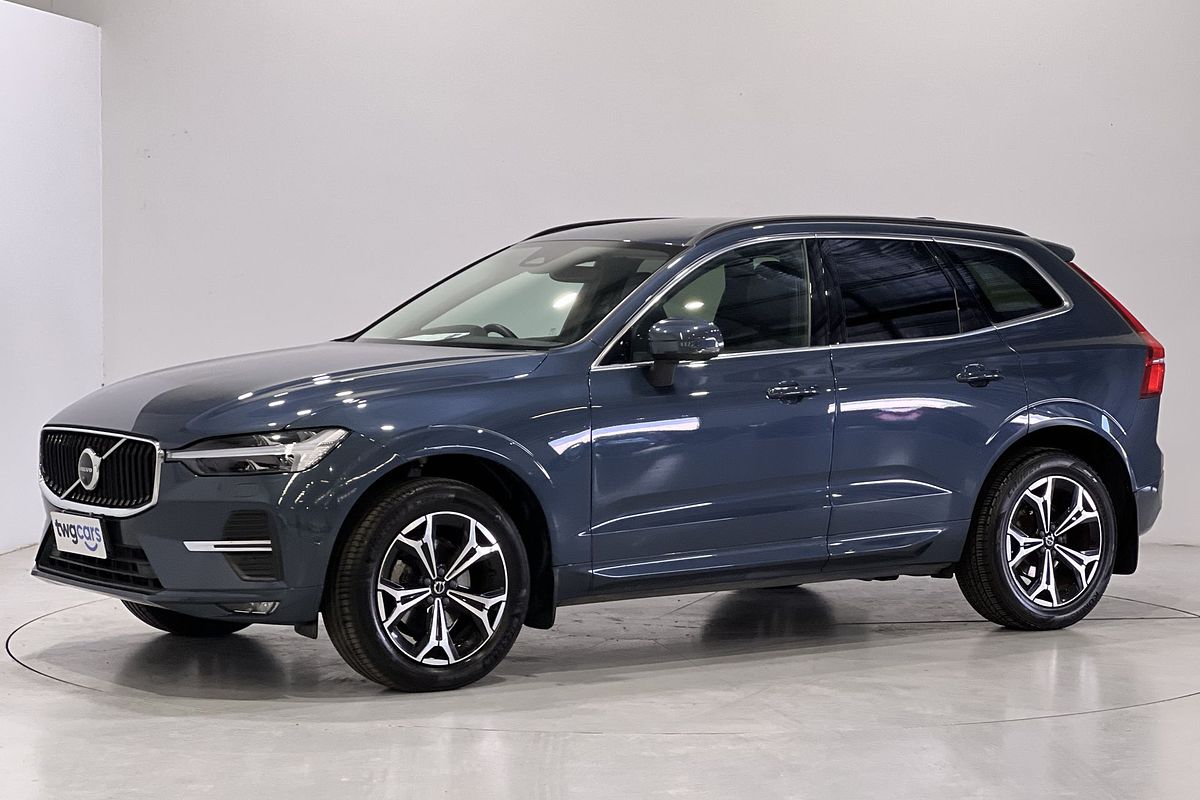 2021 Volvo XC60 B5 Momentum