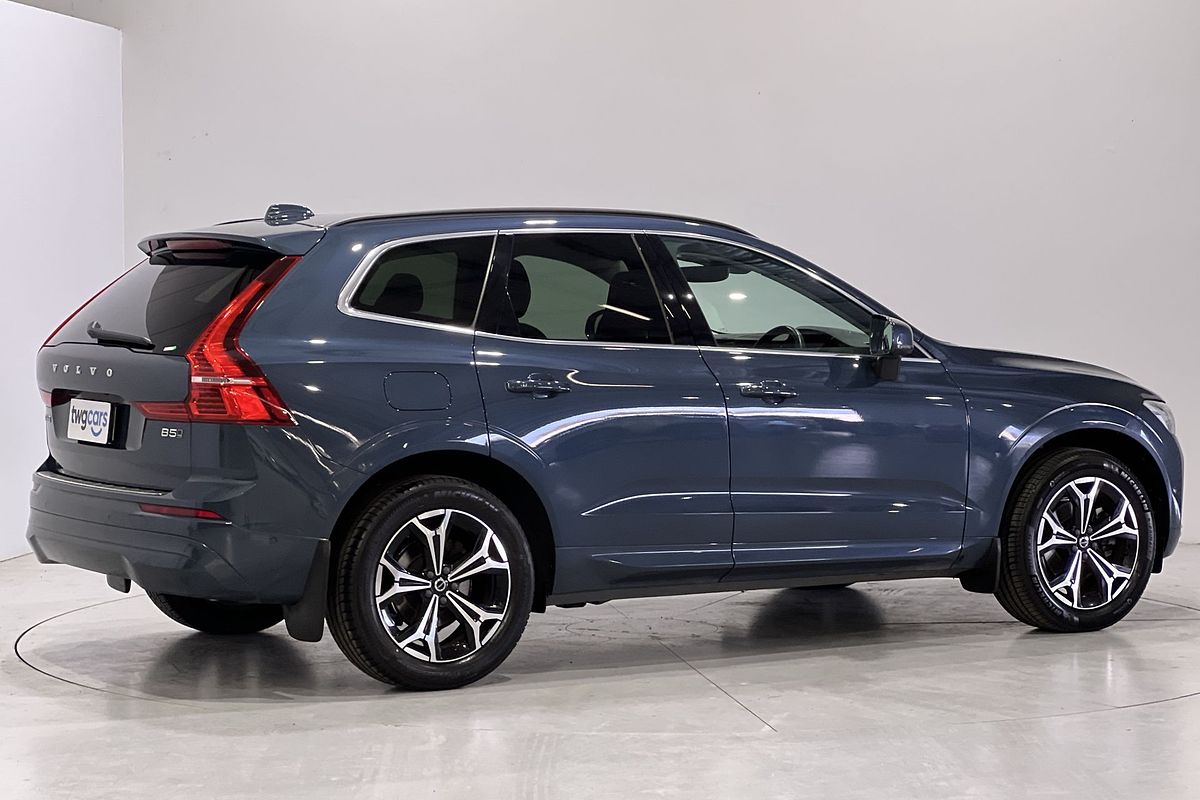 2021 Volvo XC60 B5 Momentum