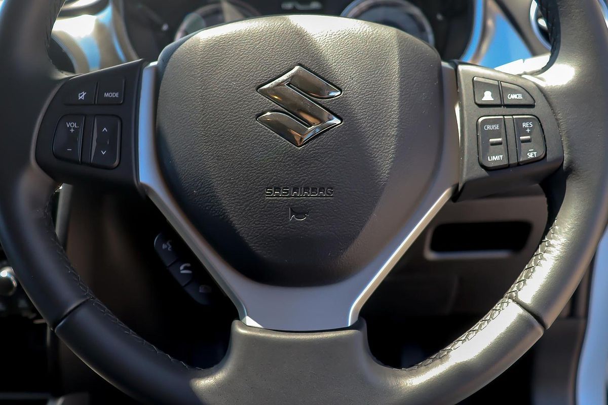 2024 Suzuki Vitara Turbo Shadow LY Series II