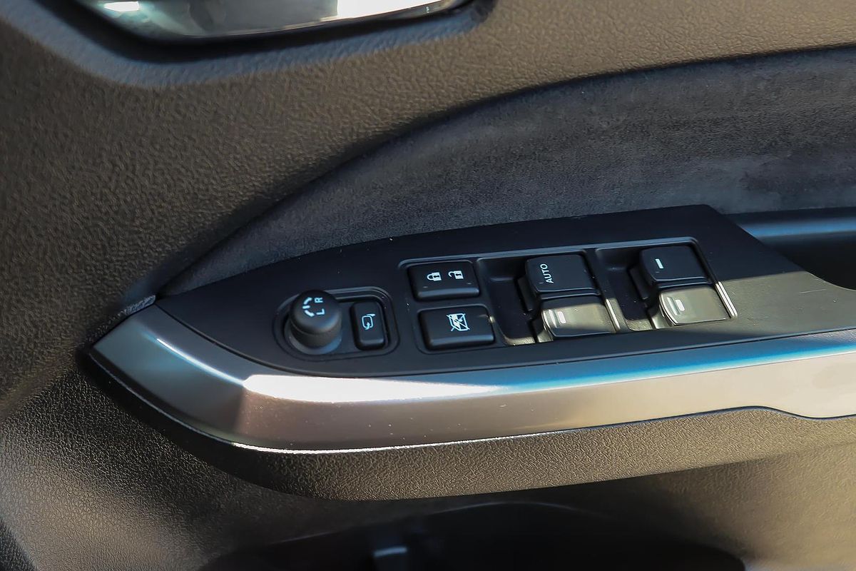 2024 Suzuki Vitara Turbo Shadow LY Series II